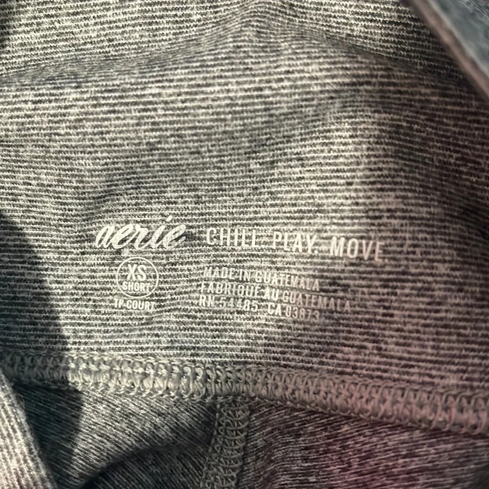 🙌🏼WOOHOO SOLD🙌🏼AERIE ‘Chill, Play, Move’ Gray Leggings W/White Mesh Size XS - Picture 4 of 6